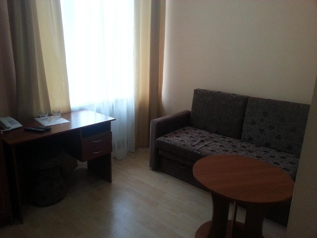 Adler Hotel Kiev Ruang foto