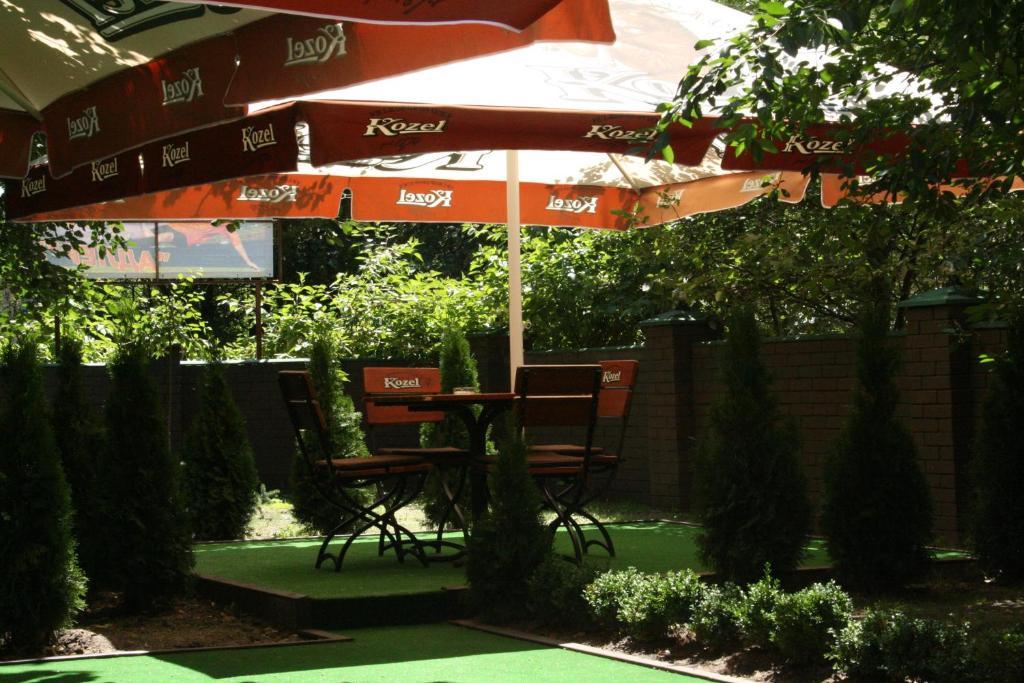 Adler Hotel Kiev Bagian luar foto
